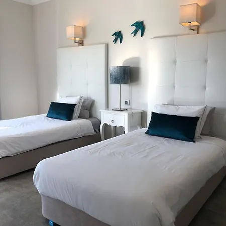 A Charming Property Only A 2 Minute Walk To Beach
