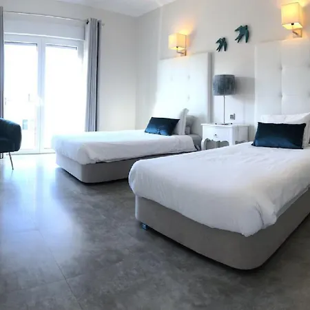 Apartmán A Charming Property Only A 2 Minute Walk To Beach