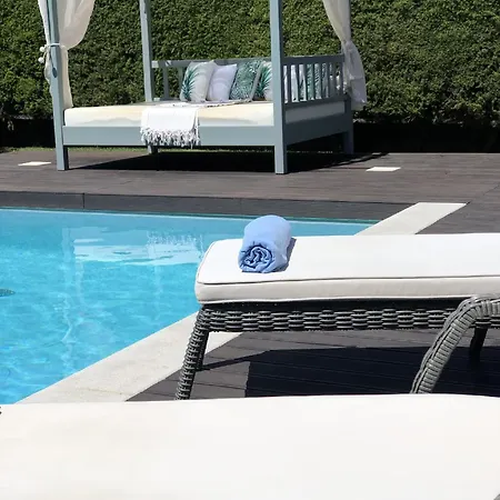 Διαμέρισμα A Charming Property Only A 2 Minute Walk To Beach